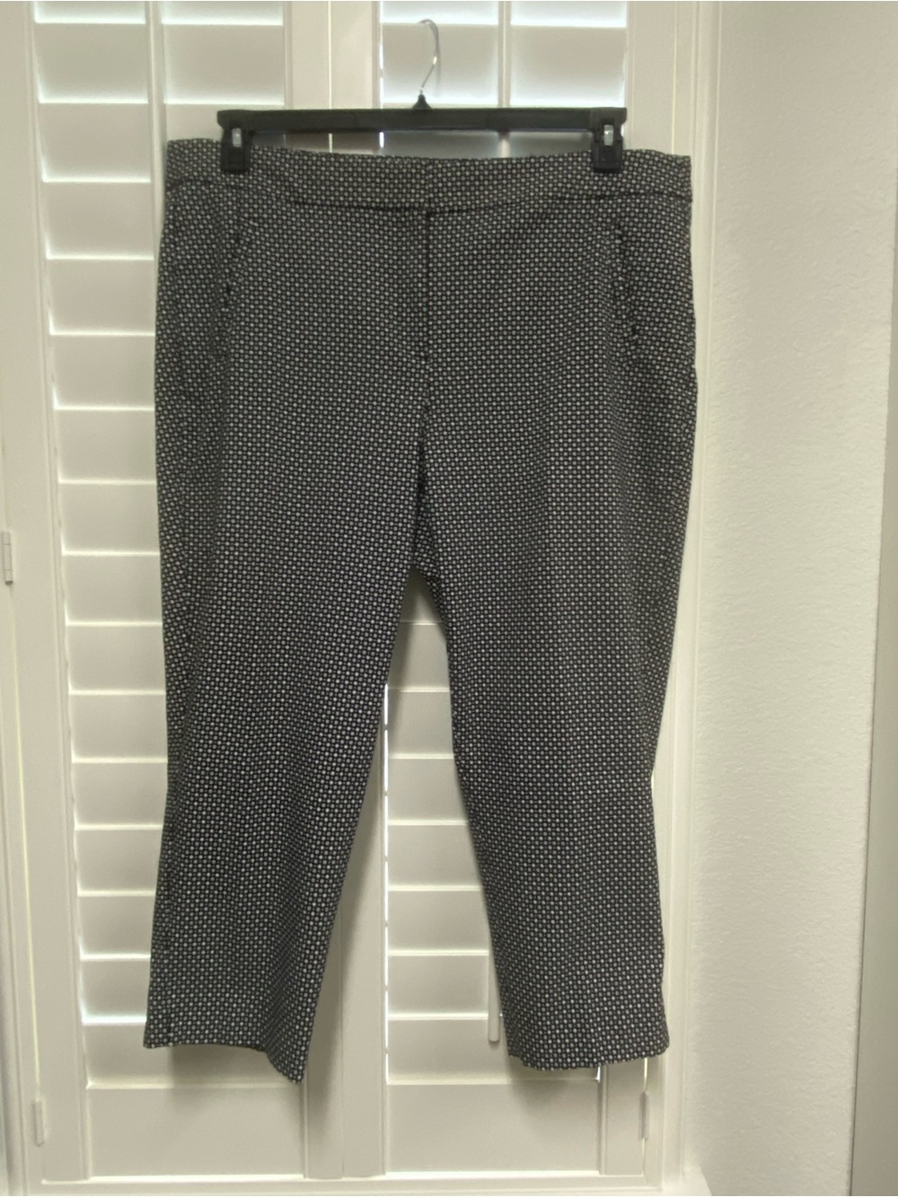 Lane Bryant Black Microdot Ankle Pants Size 22